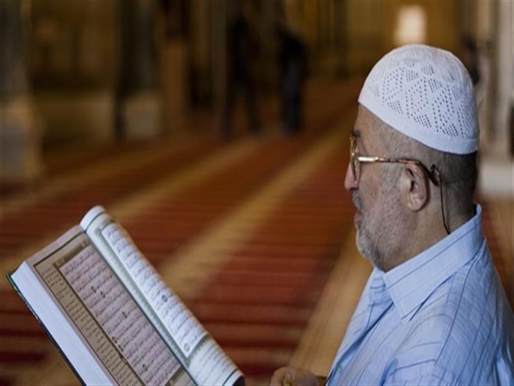 المفتي يوضح حكم قراءة بعض سور القرآن والدعاء بعد صلاة العشاء